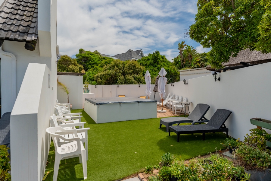 10 Bedroom Property for Sale in St Francis Bay Village Eastern Cape